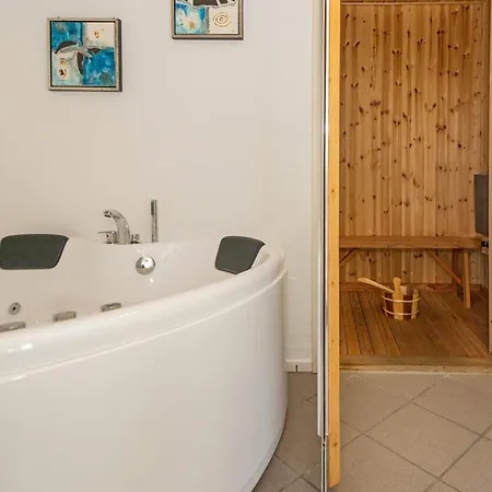 10 Person In Juelsminde-by Traum Feriehus Sonderby (Midtjylland)